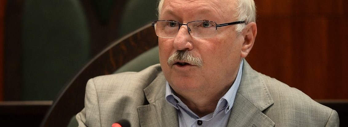 Online seriál V NEZABIJEŠ Trestné právo a kriminalistika vo Online seriál V NEZABIJEŠ Trestné právo a kriminalistika vo